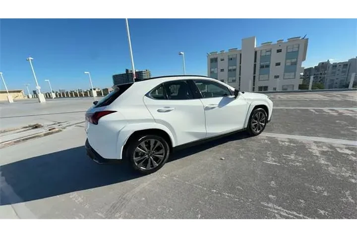 $31888 : Lexus UX 250h 2023 F SPORT D image 8