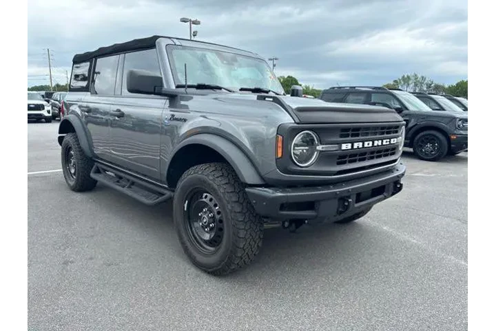 $39992 : Ford Bronco 2022 4x4 Base 4d image 2