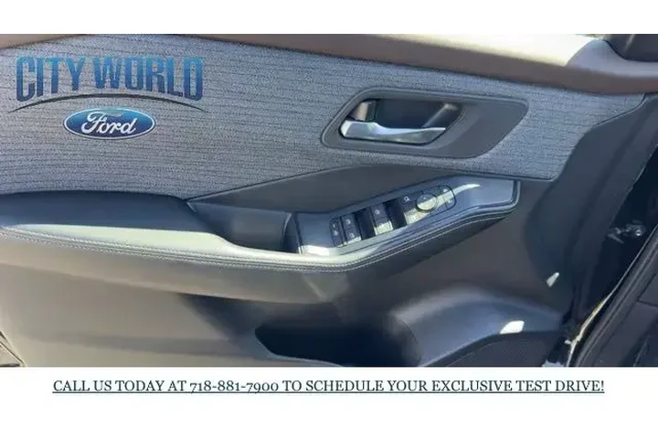 $25588 : Nissan Rogue 2023 AWD SV 4dr image 7