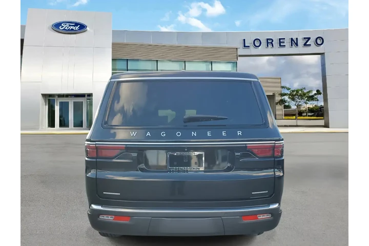 Jeep Wagoneer 2022 4x4 Serie image 6