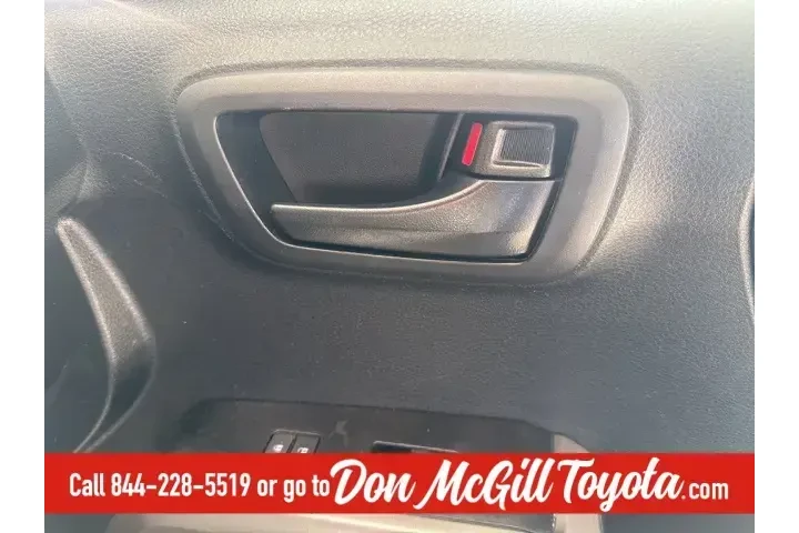 $29855 : Toyota Tacoma 2023 4x2 SR5 4 image 7
