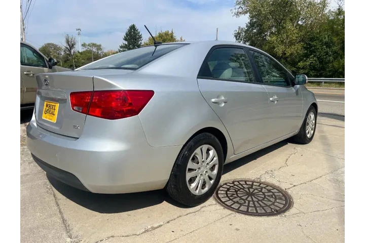 $4295 : 2013 Forte EX image 6