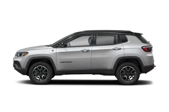 $25587 : 2025 Compass Trailhawk 4x4 image 2