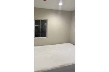 Rento Casa Pequena-Parejas en Orange County