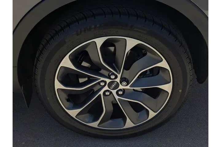$37995 : Lincoln Nautilus 2023 AWD Re image 7