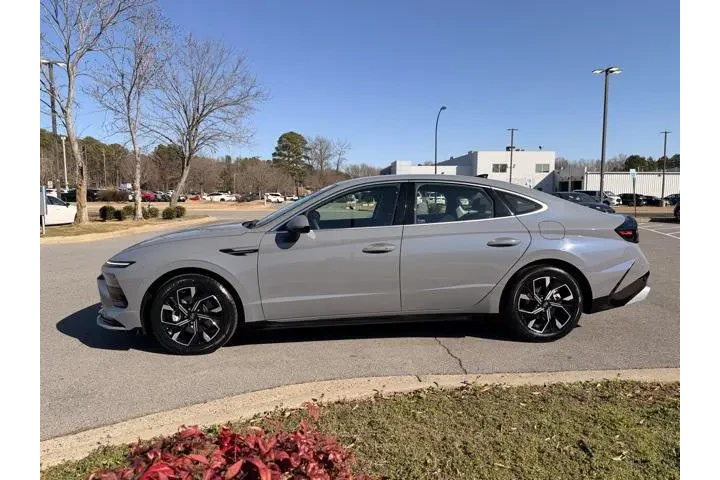 $23817 : Hyundai SONATA 2025 AWD SEL image 4