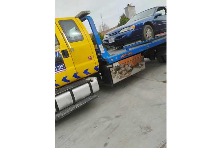 WE BUY CARS FOR JUNK TOWING 24 image 3