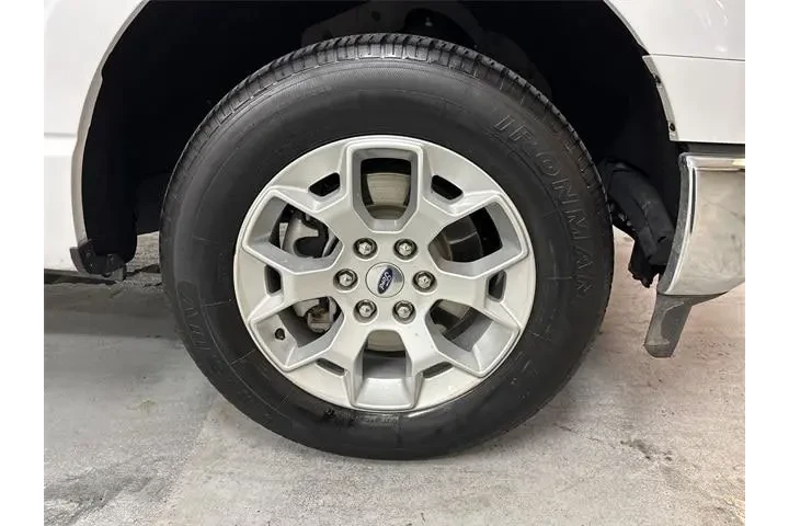 $29122 : Ford F-150 2023 4x2 XLT 4dr image 2