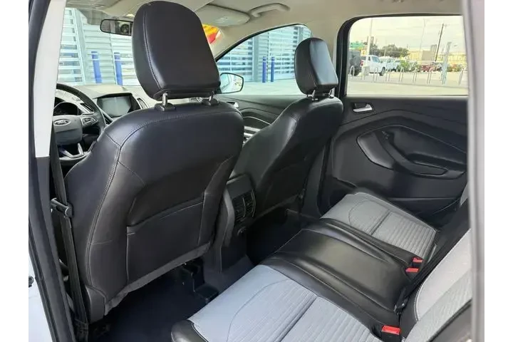 $14641 : Ford Escape 2019 SE 4dr SUV image 5