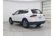 $20998 : Volkswagen Tiguan 2020 SE 4d thumbnail