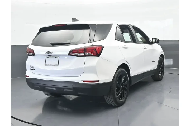 $18494 : Chevrolet Equinox 2023 LS 4d image 5