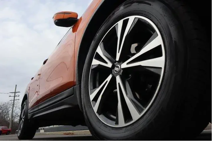 $13207 : Nissan Rogue 2019 image 10