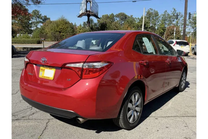 2015 Corolla LE image 5
