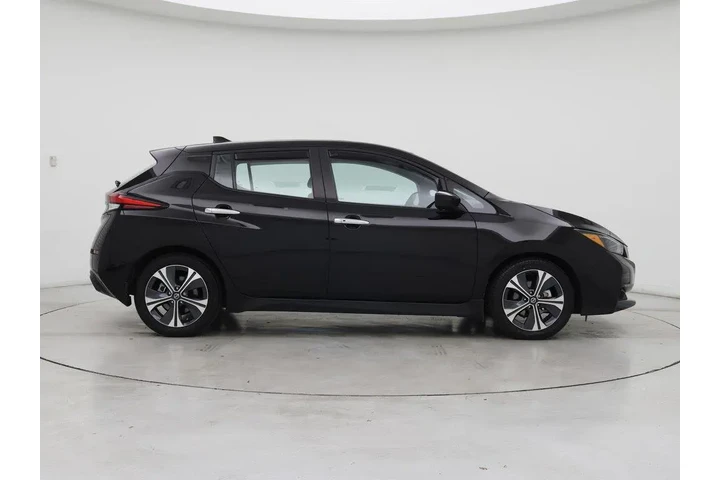 $15998 : Nissan LEAF 2022 SV 4dr Hatc image 7
