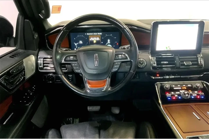 $29782 : Lincoln Navigator L 2018 4x4 image 4