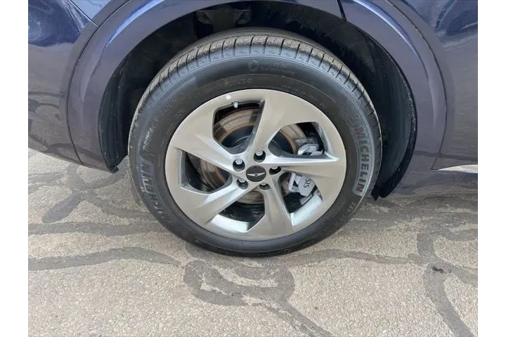 $39900 : Genesis GV70 2026 AWD 2.5T S image 10