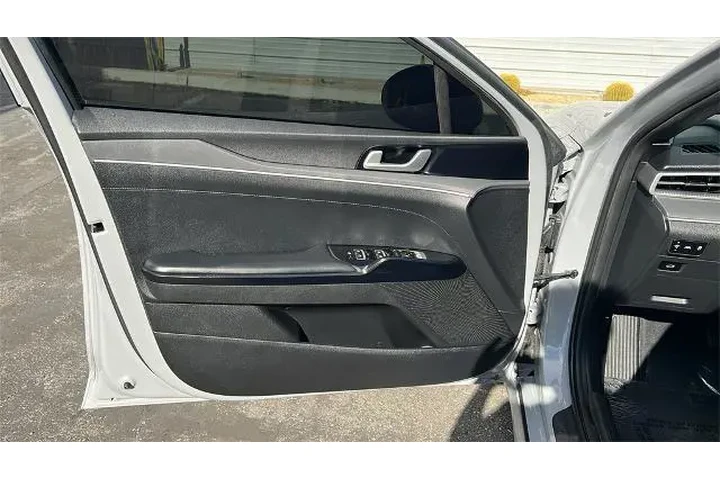 $23100 : Kia K5 2022 AWD GT-Line 4dr image 10