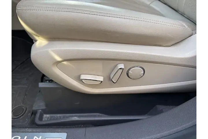 $24070 : Lincoln Nautilus 2020 AWD Re image 8