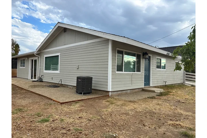 $1050 : 3 Recamaras 1 Baño image 1