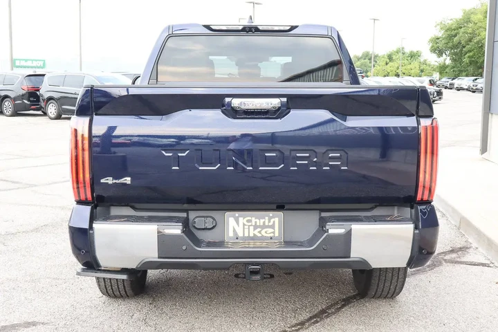 $52988 : 2024 Tundra 4WD Limited image 5