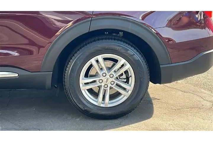$26975 : Ford Explorer 2022 XLT 4dr S image 5