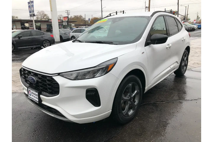 $20719 : 2023 Escape ST-Line AWD image 6