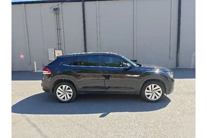 $17999 : Volkswagen Atlas Cross Sport image 2