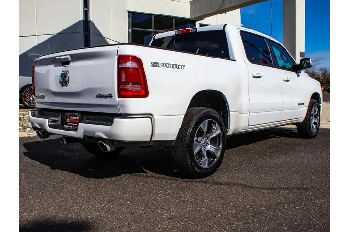 $39990 : Ram 1500 2023 4x4 Laramie 4d image 6