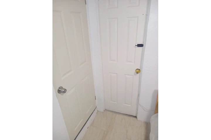 $800 : Cuarto for Rent image 9