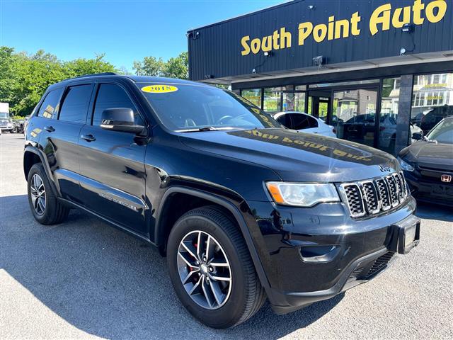 $18998 : 2018 Grand Cherokee image 2