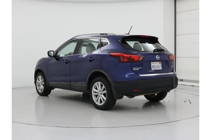 $13998 : Nissan Rogue Sport 2018 S 4d image 2