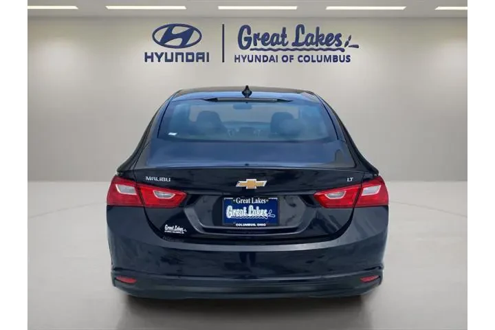 $14977 : Chevrolet Malibu 2023 LT 4dr image 4