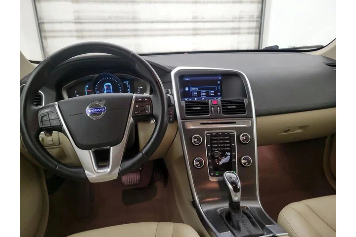 $17998 : Volvo XC60 2015 AWD T6 Premi image 9