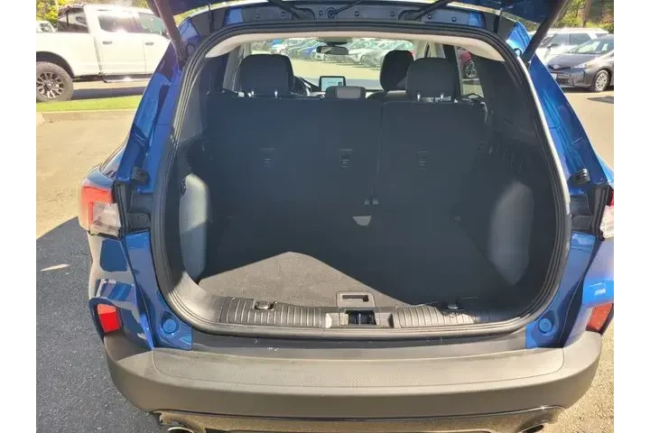 $19597 : Ford Escape 2022 SE 4dr SUV image 8