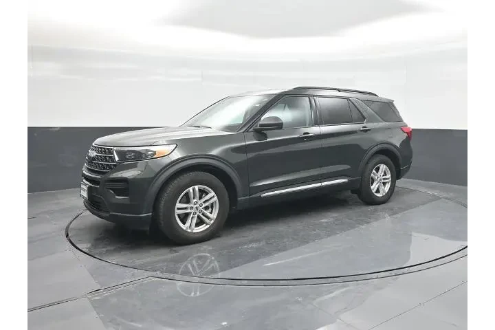 $26952 : Ford Explorer 2023 XLT 4dr S image 1