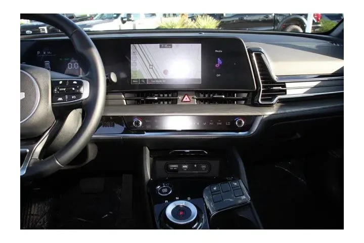 $29440 : Kia Sportage Plug-In Hybrid image 7