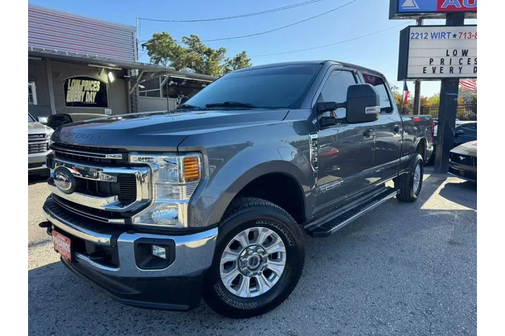 2022 F-250 SD XLT image 1