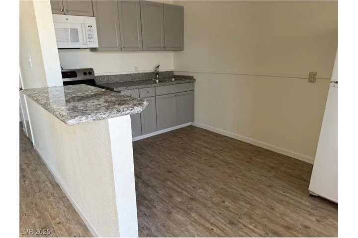 $950 : Apartamento de renta image 5