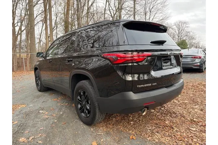 $31999 : Chevrolet Traverse 2023 4x4 image 4