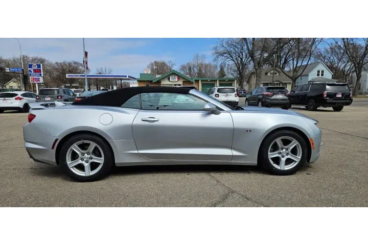 $16990 : 2019 Camaro LT image 5