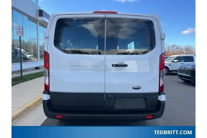 $32000 : Ford Transit 2024 250 3dr SW image 7