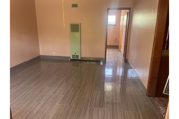 $1900 : Apartment in Huntington Park image 1