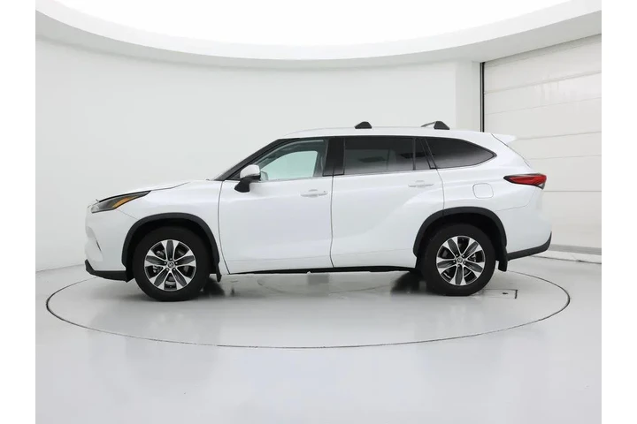 $37998 : Toyota Highlander 2022 AWD X image 3