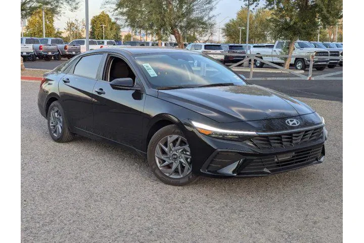 $18990 : Hyundai ELANTRA 2024 SEL 4dr image 2