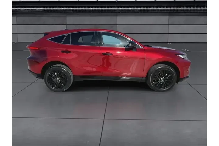 $31988 : Toyota Venza 2023 AWD XLE 4d image 9