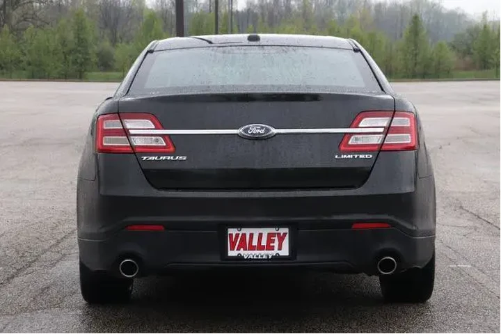 $11950 : Ford Taurus 2015 Limited 4dr image 7