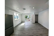 $1950 : 2 bedroom apartment in LA thumbnail