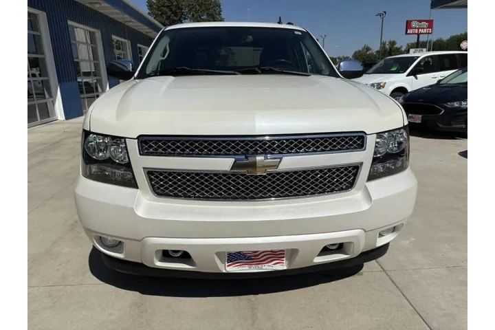 $11990 : 2008 Avalanche LTZ image 4