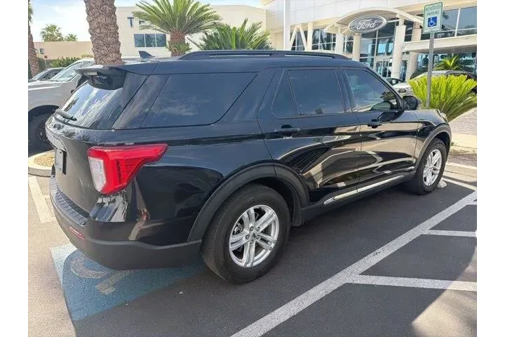 $28929 : Ford Explorer 2022 XLT 4dr S image 2