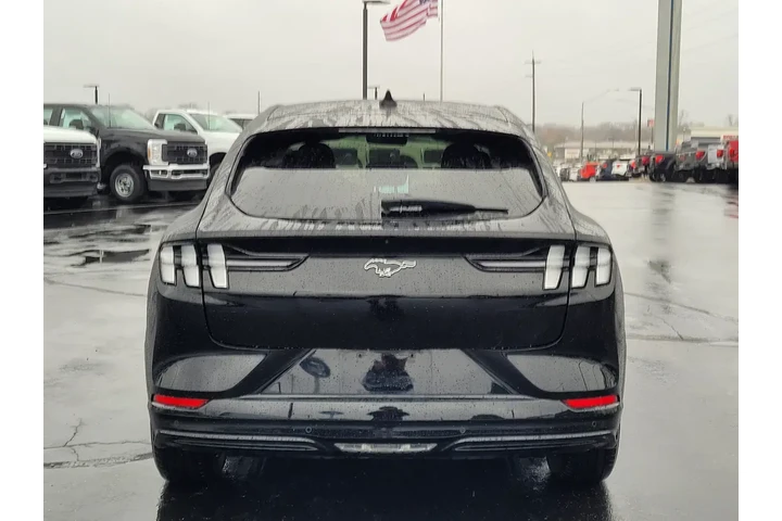 $32997 : Ford Mustang Mach-E 2024 AWD image 5